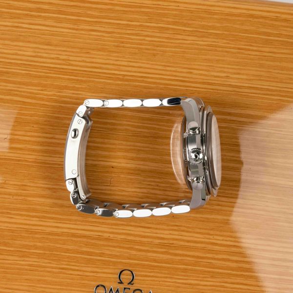 Omega Speedmaster Racing 329.30.44.51.01.001